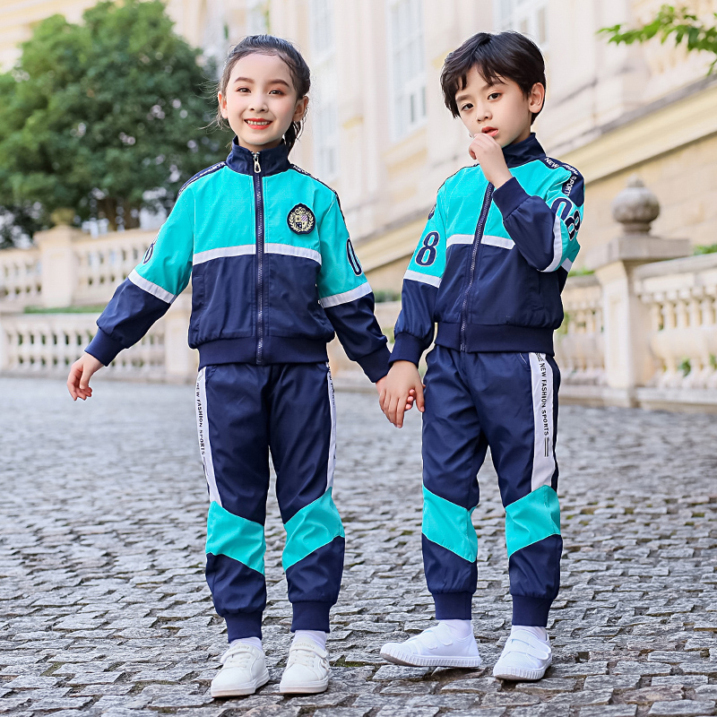 秋冬儿童园服正面