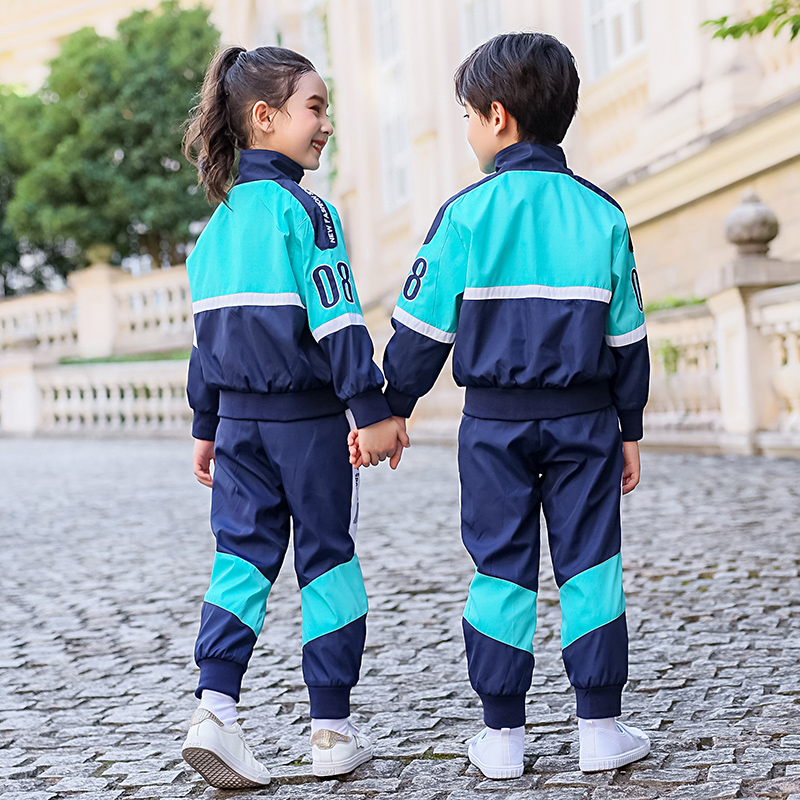 男女同款秋冬校服背面