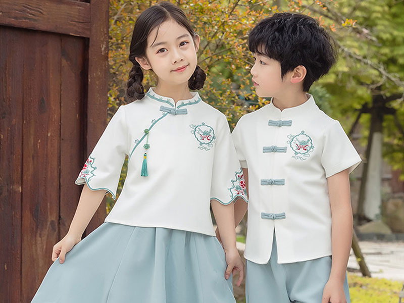 民族特色校服定做