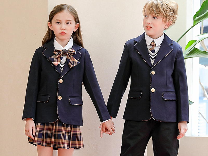 贵族校服