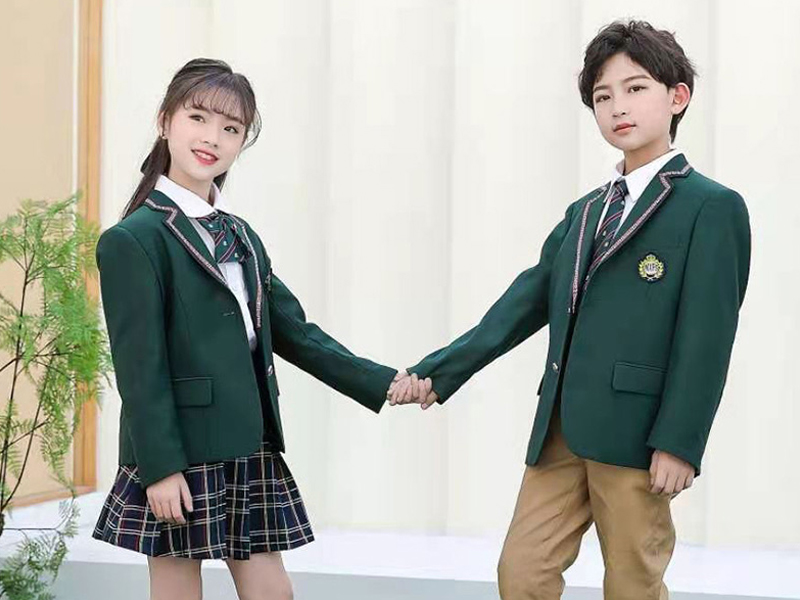 春秋贵族校服定制