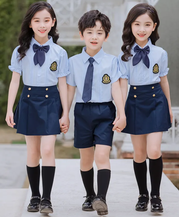 校服定制厂家 小学生校服样衣展示