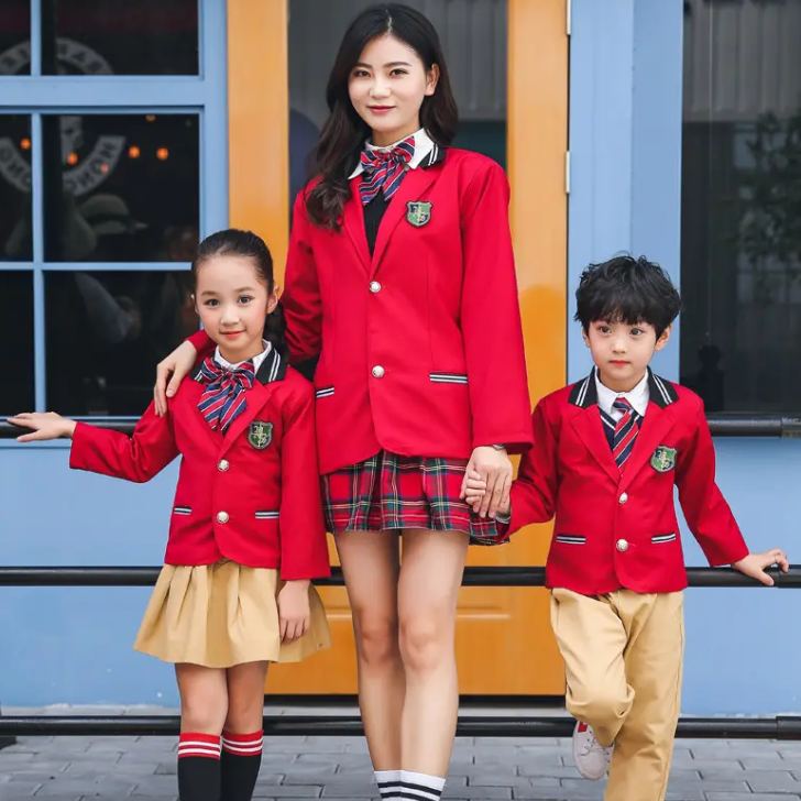 苏州科技城幼儿园师生合影