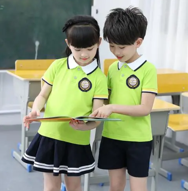 绿色小学生校服，校服厂家