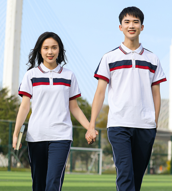 中学生校服